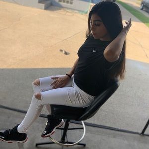 Meet your Posher, Juliana